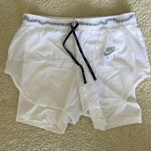 Nike Air Women’s 2-in-1 Running Shorts - Reflective Silver & White, Small